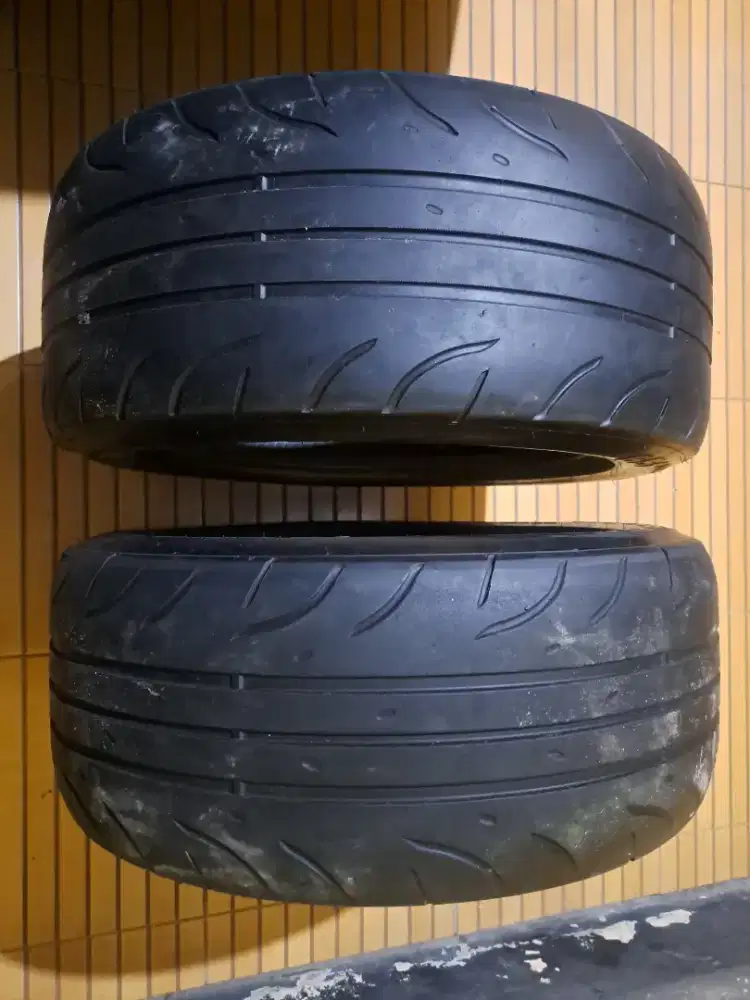 Dijual ban ukuran 235 50 18 semisclik acelera 651 produksi 2023