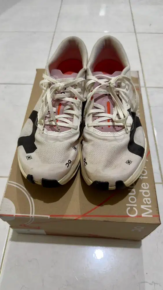 Sepatu On Running Cloud Boom Echo 3