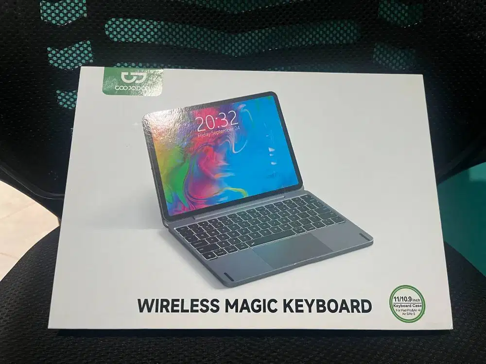 Goojodoq Magic Keyboard Gen 4 iPad Air 4/5 & Pro 11” – Like New, Garan