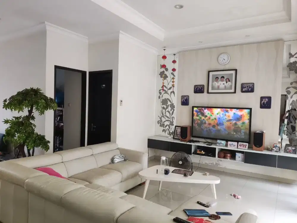 DIJUAL RUMAH RAPI SIAP HUNI DI CLUSTER CEMARA HARAPAN INDAH BEKASI