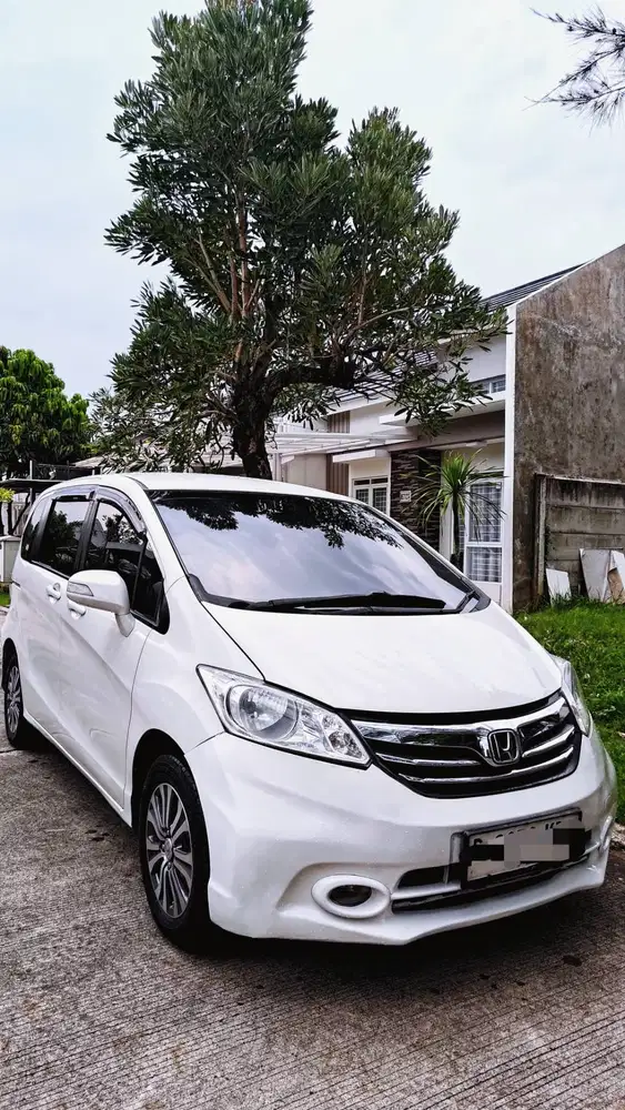 Honda Freed 1.5 S AT