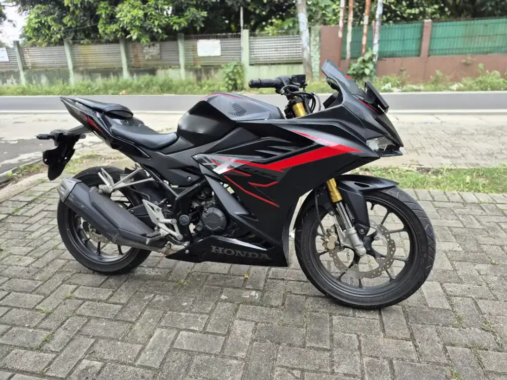Dijual Honda CBR 150R 2021