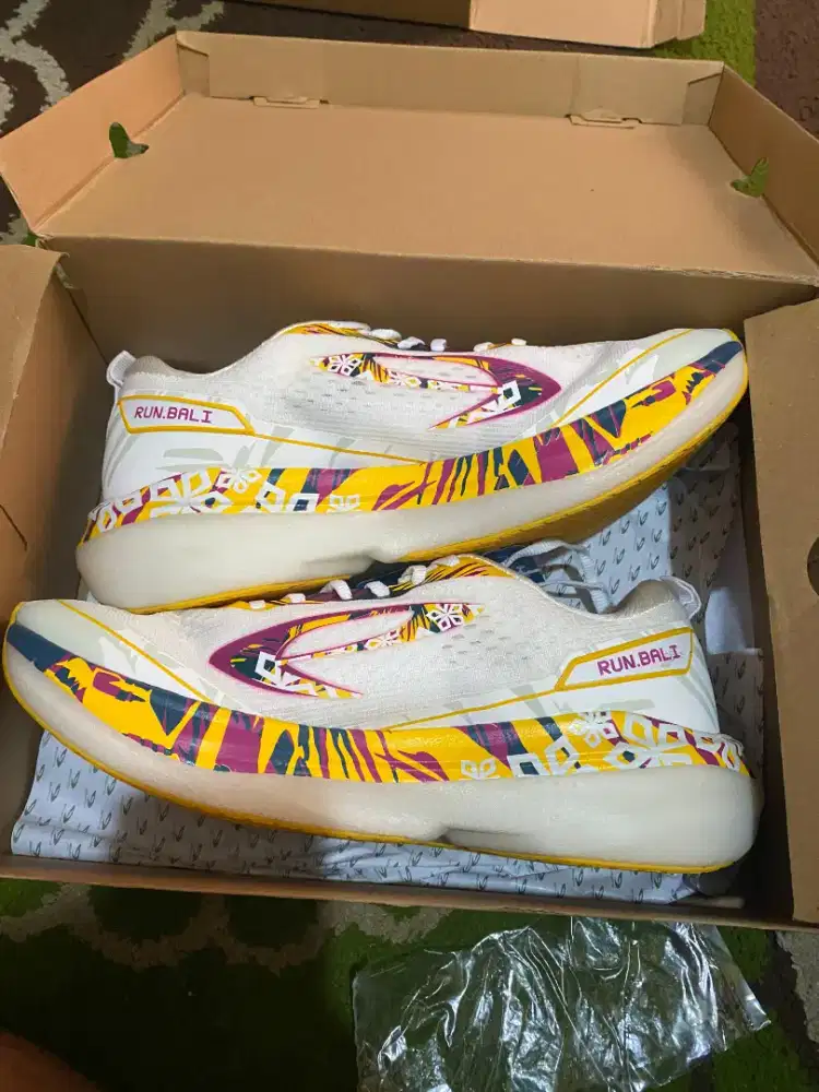 910 Aurorun Stride SE Bali 2025 Limited Edition  Hyper Boost Foam