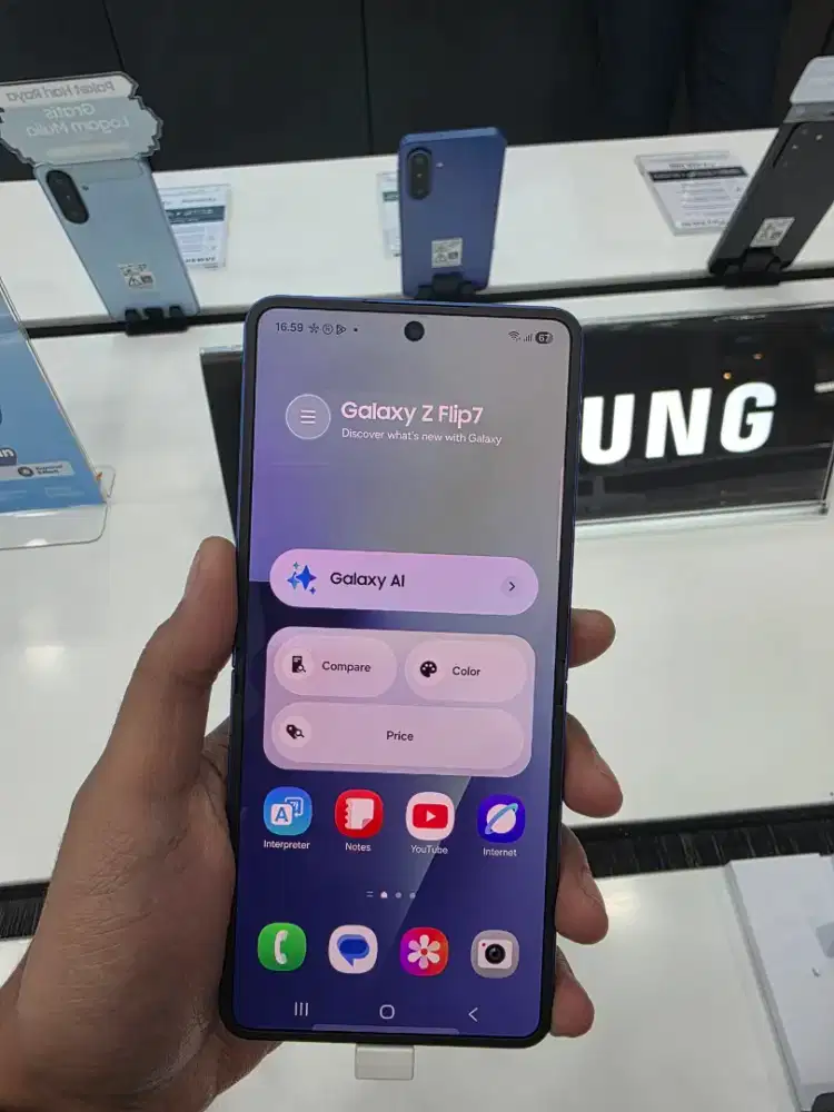 Samsung Z flip 7 5G NEW