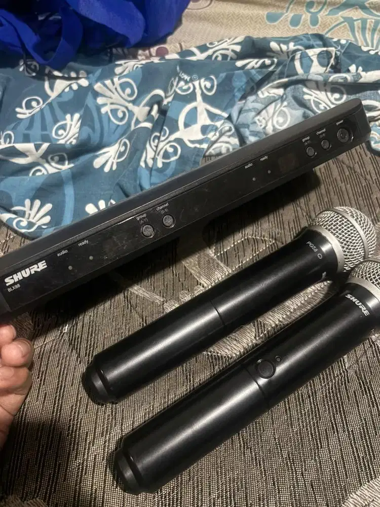 Shure BLX288/PG58 dual chanel wireless