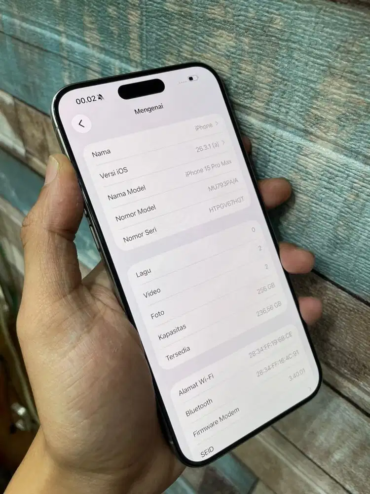 iphone 15 pro max 256 natural titanium like new