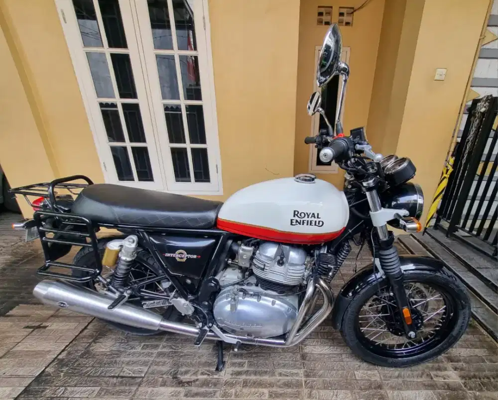 Royal Enfield Interceptor 650. Unit 2022.