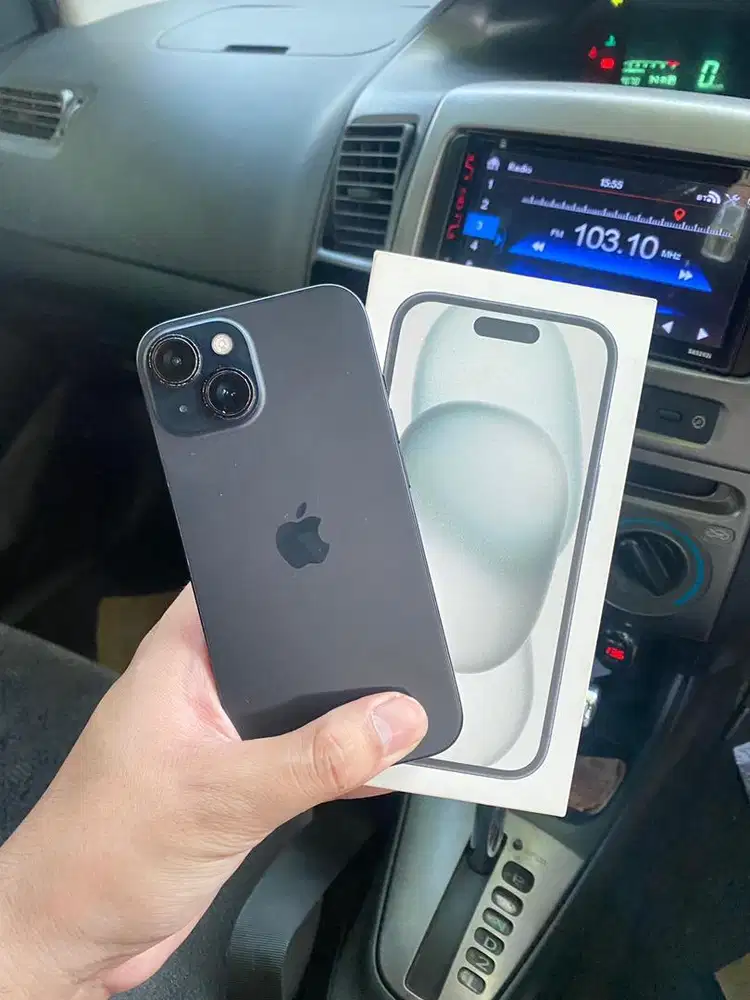 iPhone 15 128GB Black Resmi iBox full part masih ori semua