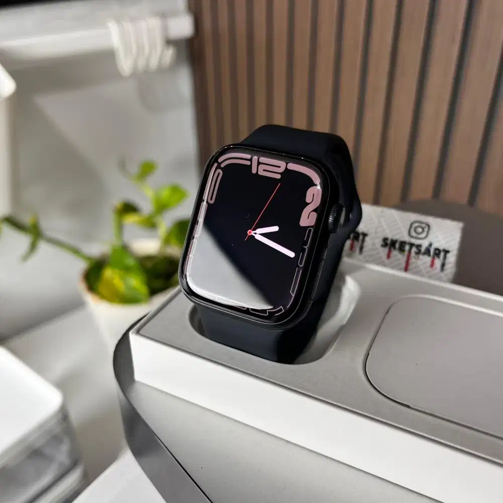 Apple Watch Series 7 45mm Black iwatch Battery Health 96%