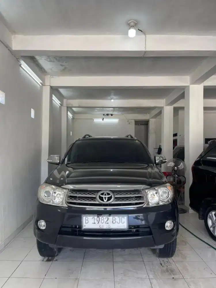 Fortuner g 2.7 bensin metic