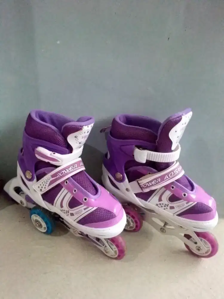 Sepatu Roda Power AOSHI