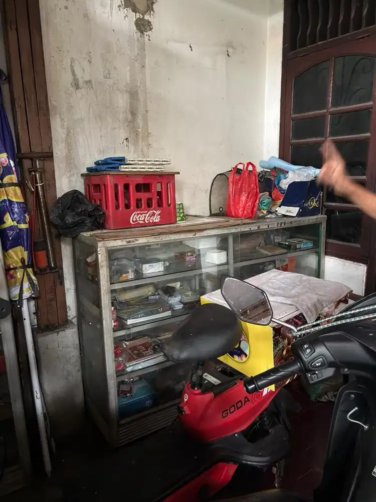 Etalase bekas 2 meter