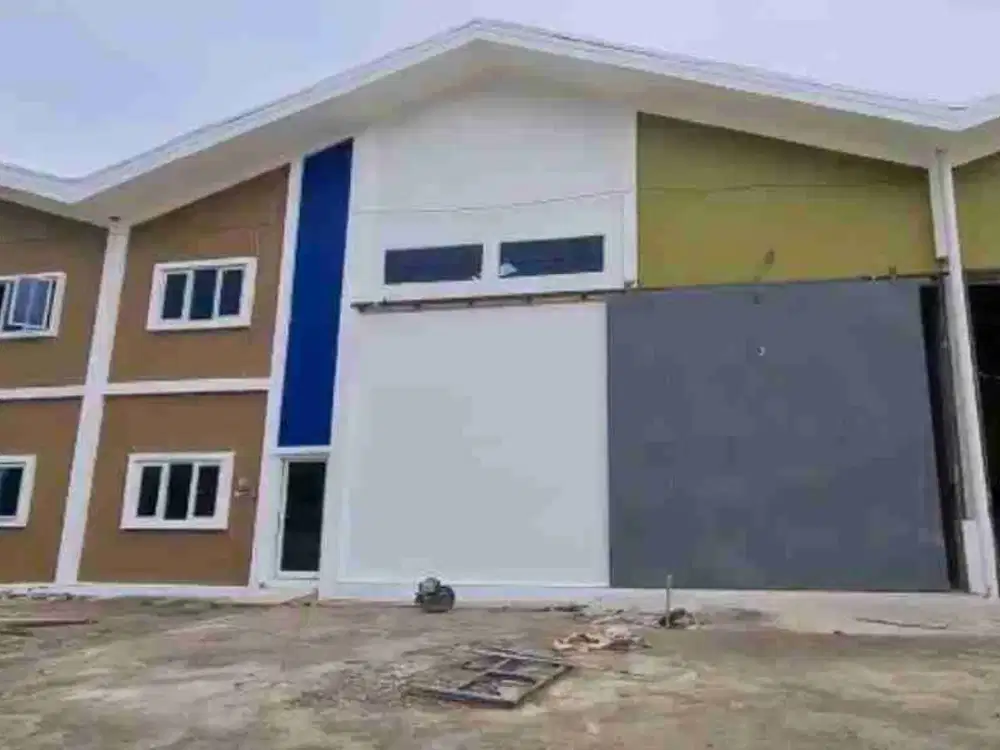 gudang di daerah industri di kariangau