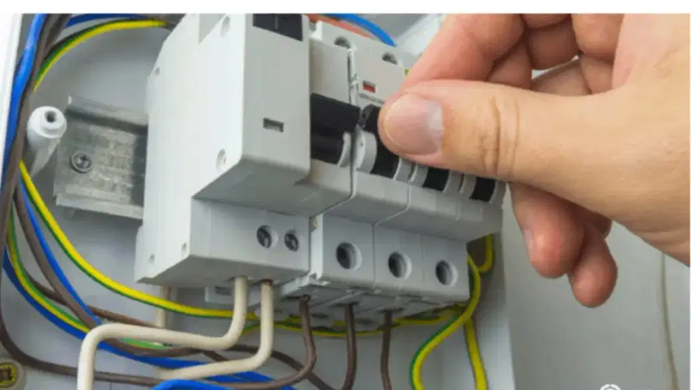 Terima panggilan masalah Sound dan Listrik