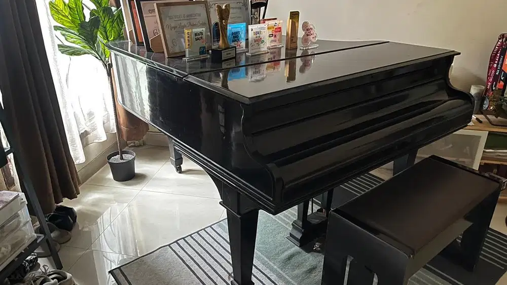 WTS Grand Piano Jadul Merk Start Richmond