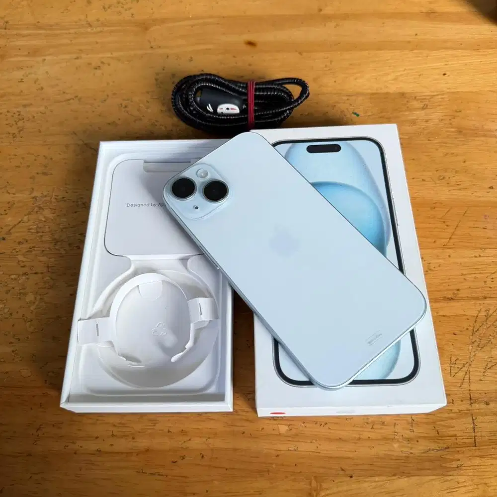 iPhone 15 128GB Blue Fullset Original Second Like New Resmi iBox