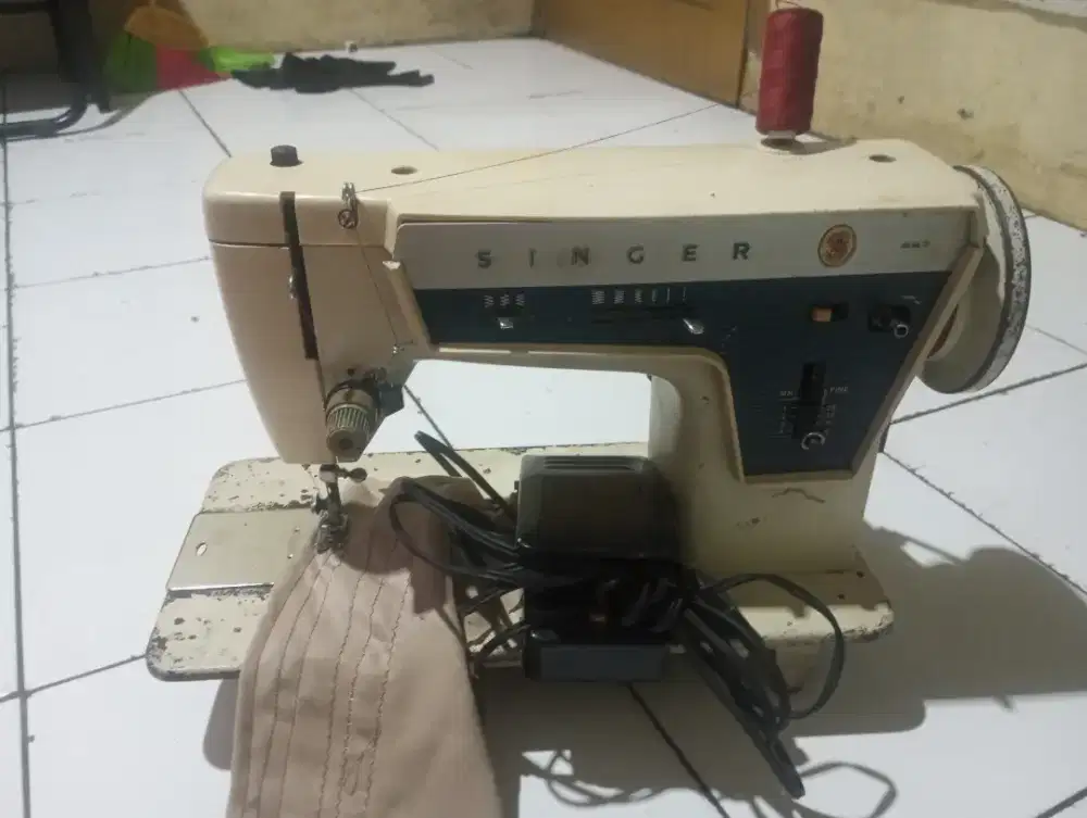 Mesin zigzag vortibel