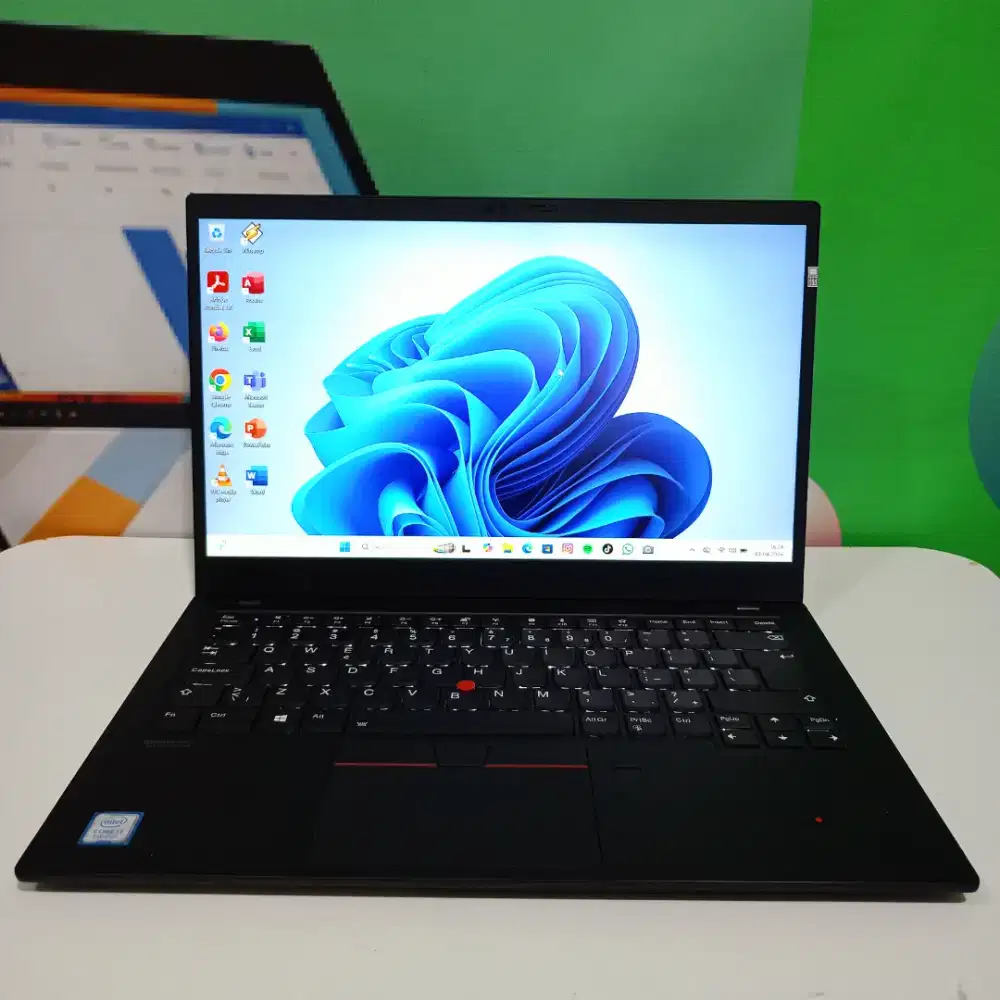 Laptop Lenovo X1 Carbon 7th i7 gen 8 Ram 16GB SSD 256GB