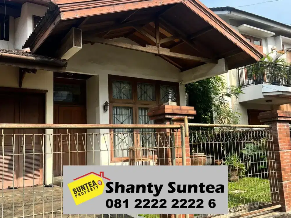 Rumah Luas 1,5 Lantai Jakarta Selatan – 3+1 KT, 2+1 KM, Halaman & Teras! 0256Im