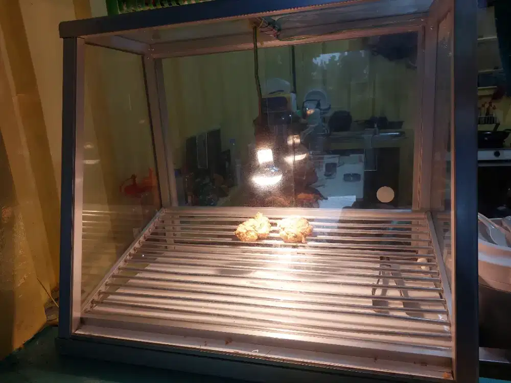 Etalase Ex Fried Chicken