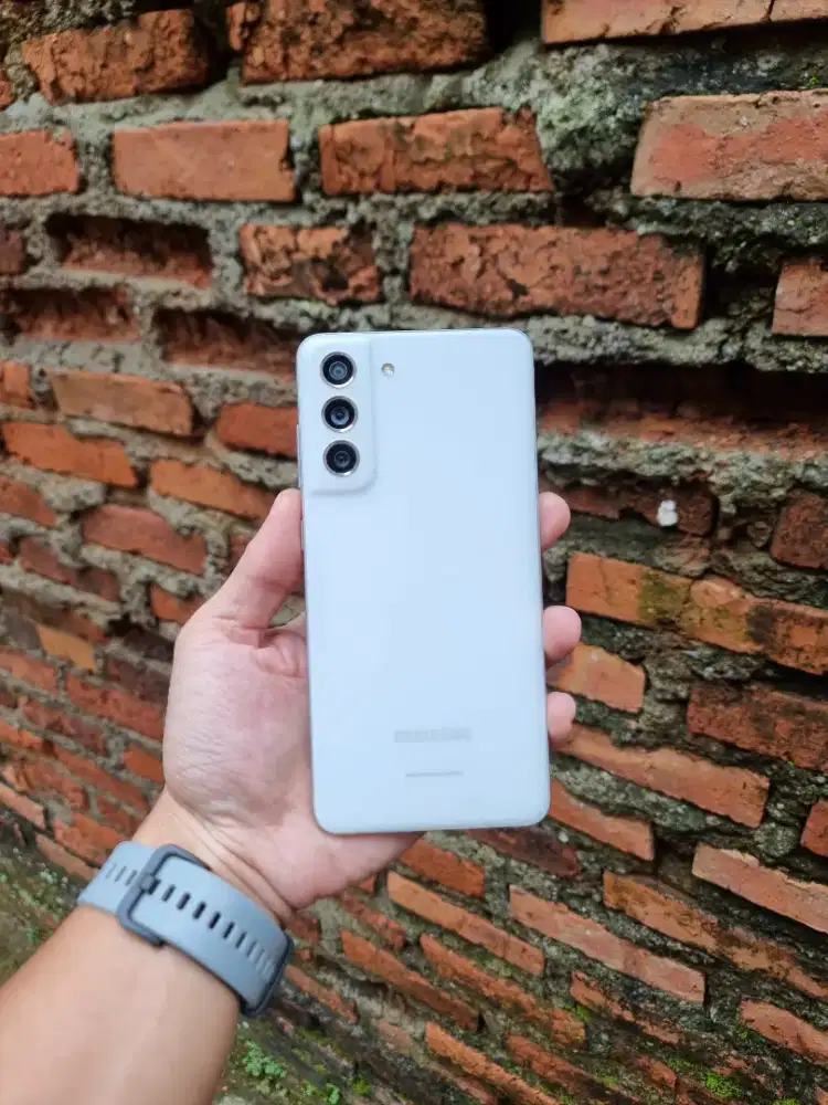 Samsung Galaxy S21 FE 5G 8/256 SEIN Normal