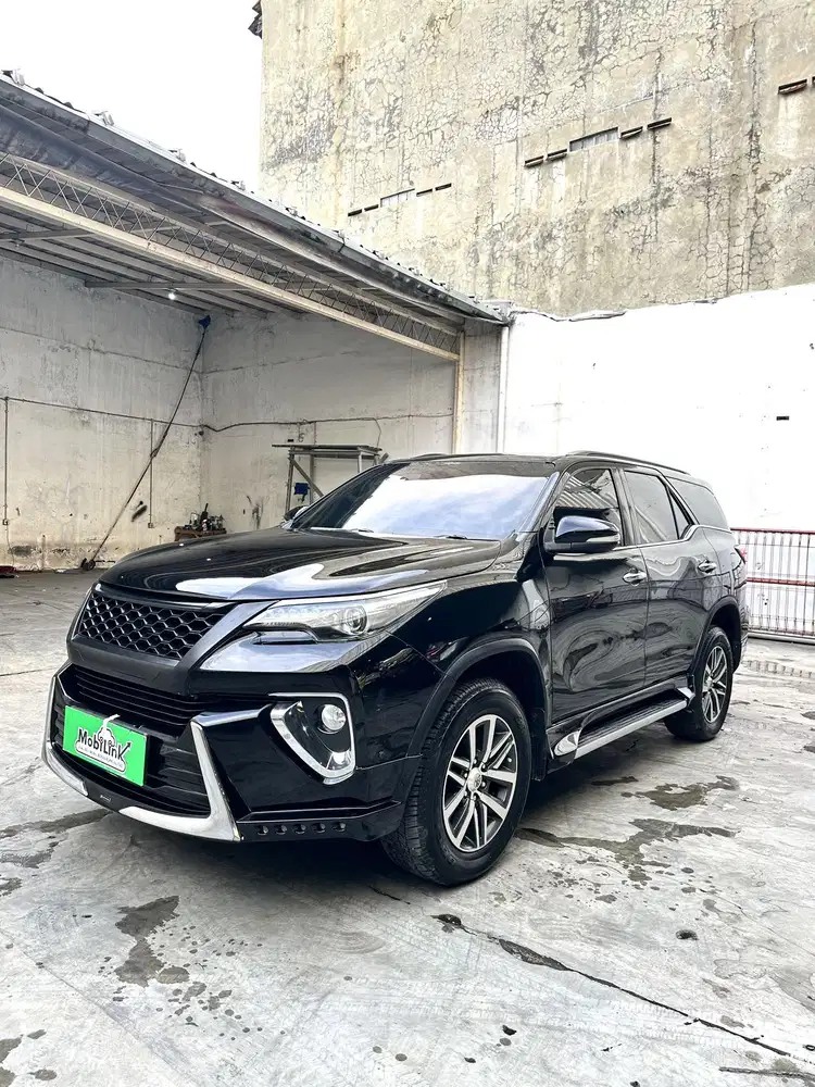 DP MULAI 3 JT, ANGS MURAH, TOYOTA FORTUNER 2.4 VRZ 4x2 AT 2017