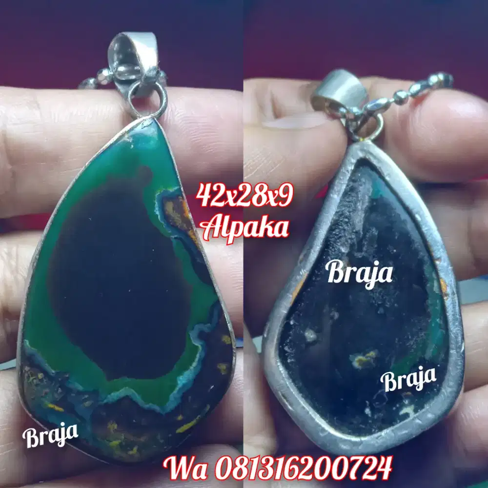 Batu bacan kembang lawas