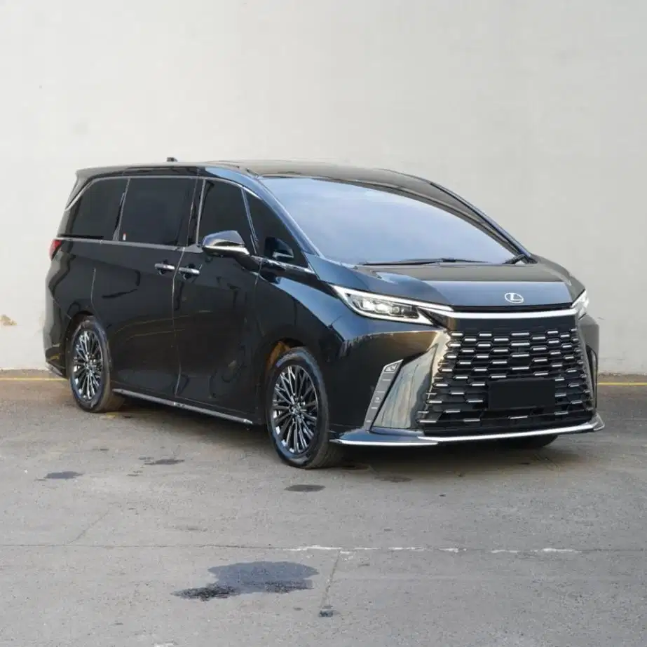 Lexus LM350h VIP 2023 Hybrid 4 Seater