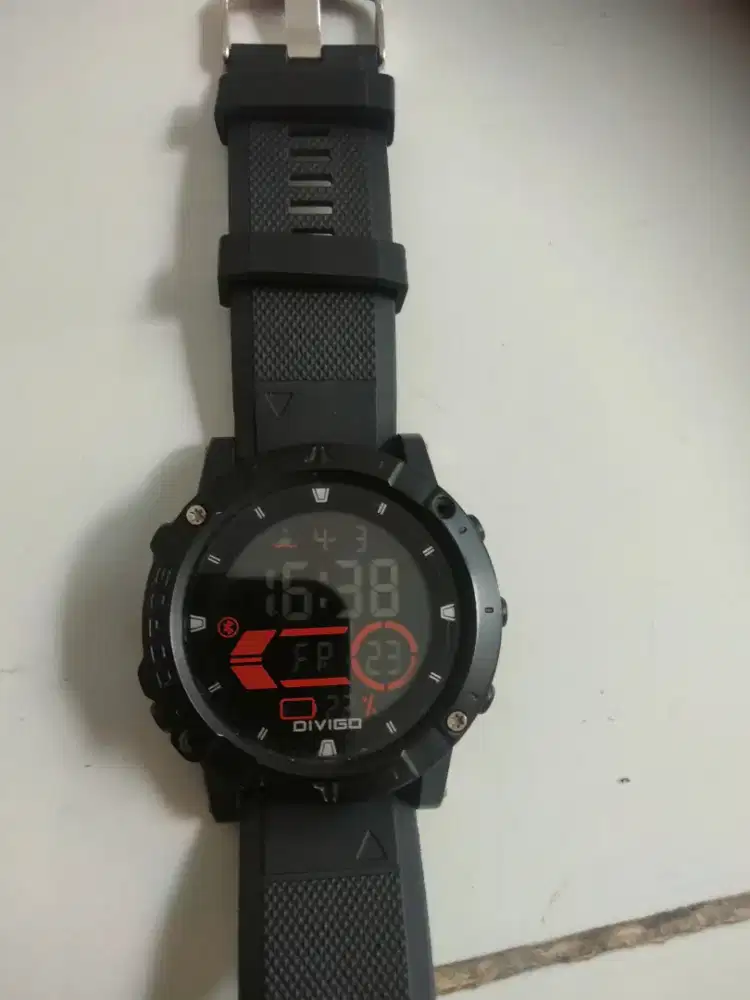 Jam tangan pria divigo