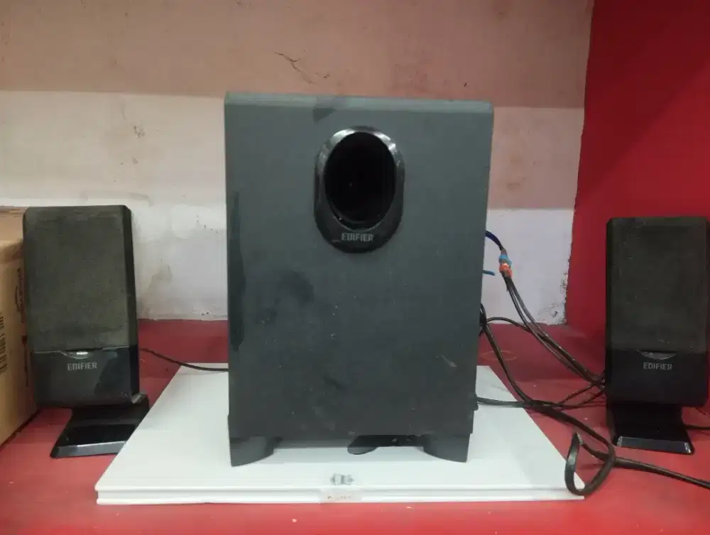 EDIFIER R101BT
Speaker Aktif Bluetooth 2.1