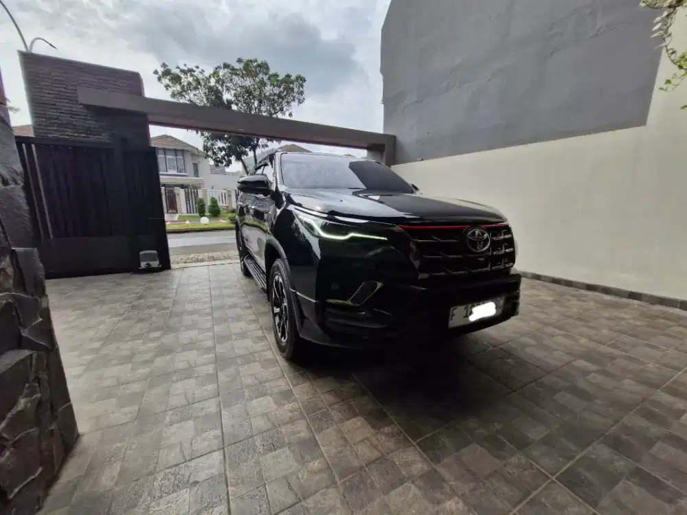 Tangan 1 Low KM 67rb Fortuner TRD