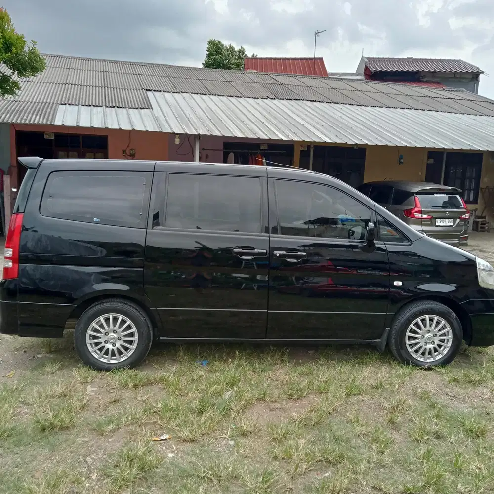 Nissan Serena 2012 Bensin