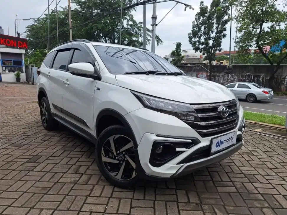 DP RENDAH - Toyota Rush 1.5 S GR Sport Bensin-AT 2022 SZKY