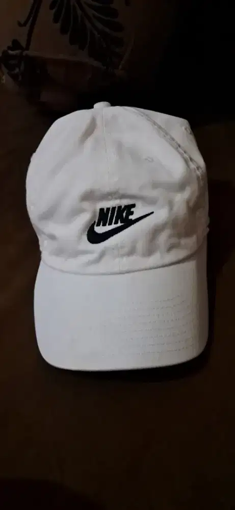 Topi nike ori putih