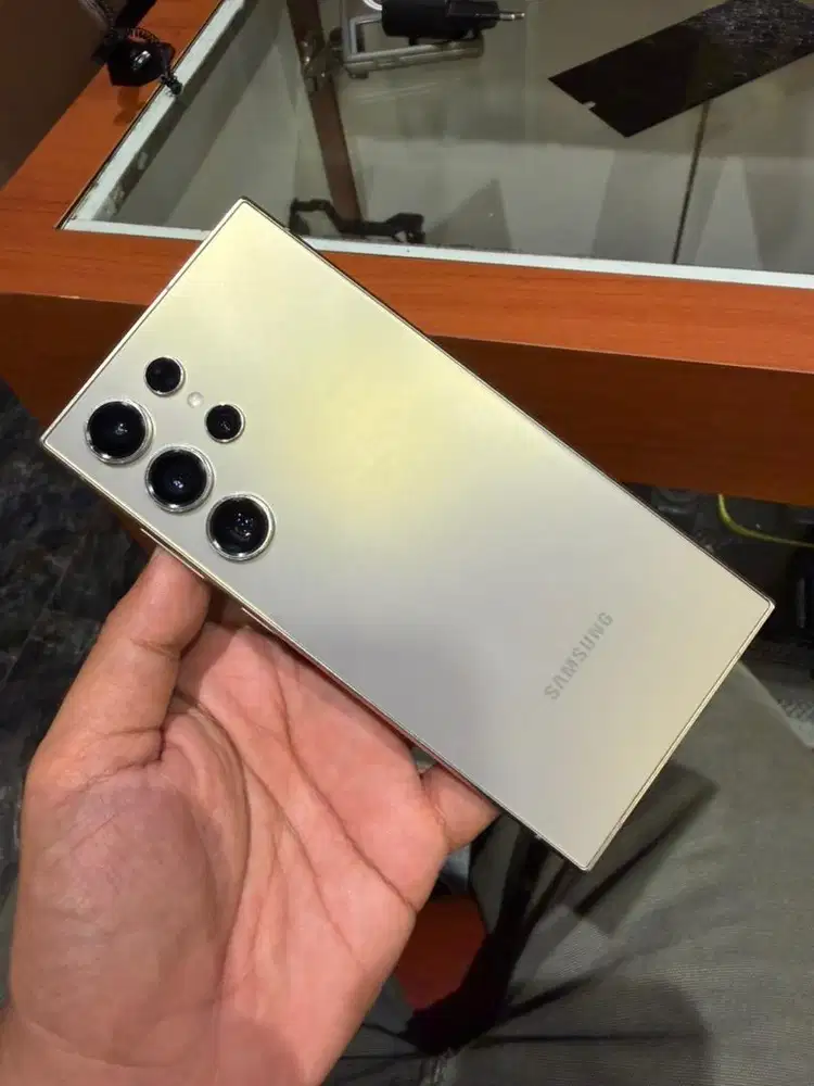 Samsung S24 Ultra 256Gb Sein Fullset