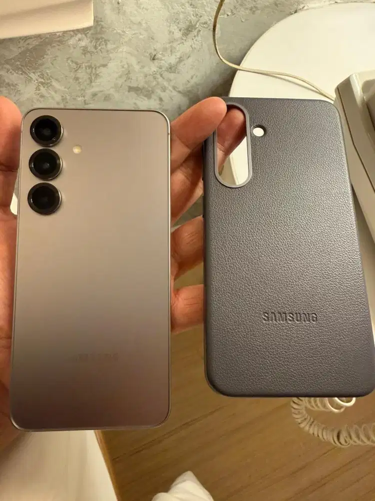 Samsung S25 Basic 256 Silver Kondisi 99% masih garansi