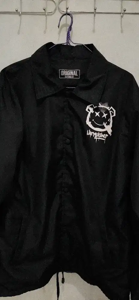 Jaket parasut anti air.