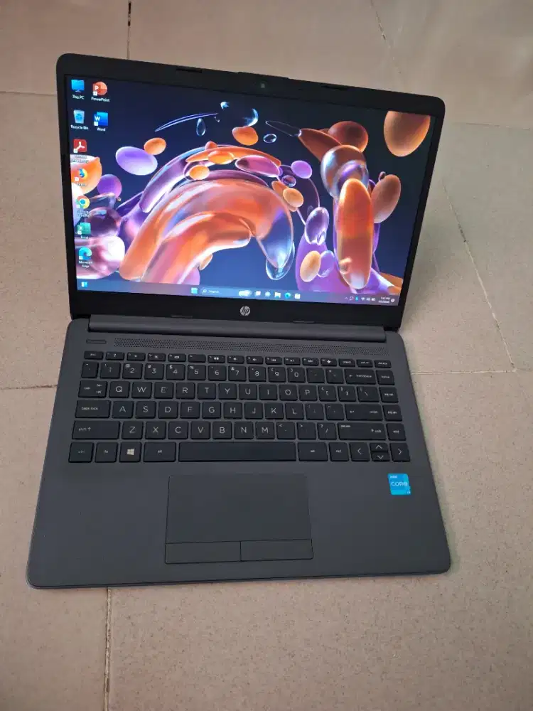 Bismillah di jual laptop hp slim core i3gen11 siap pakai