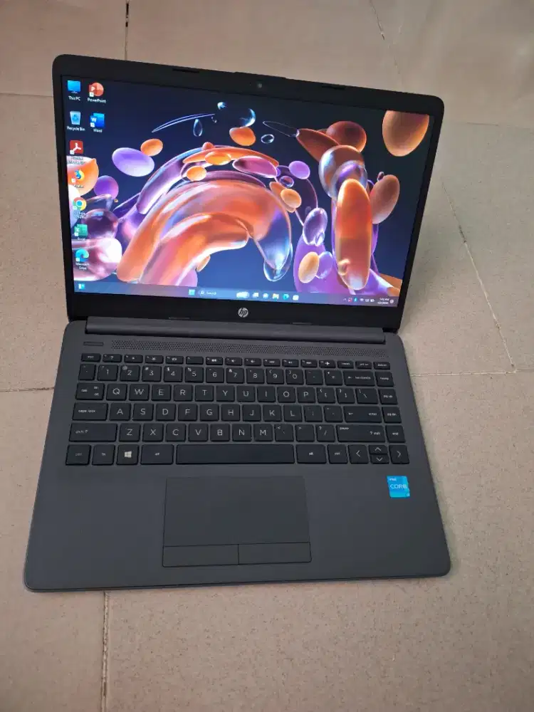 Bismillah di jual laptop hp slim core i3gen11 sdd256gb siap pakai