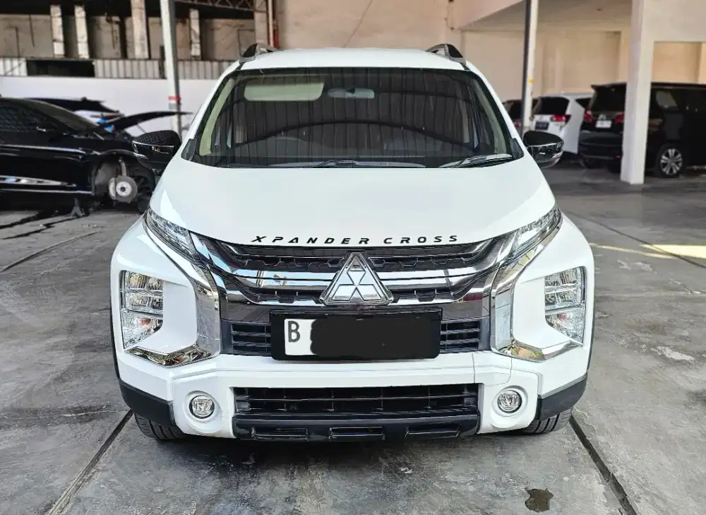 Baru 51rban Km Mitsubishi Xpander Cross Rockford Black Edition 2021