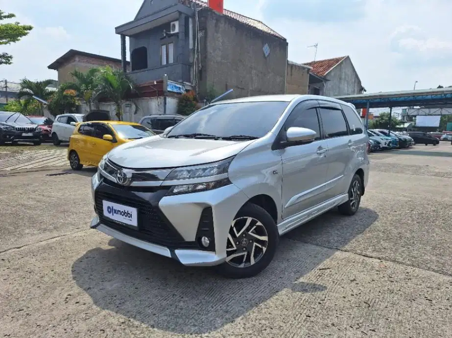 KM RENDAH - Toyota Avanza 1.5 Veloz Bensin-AT 2021 STRG