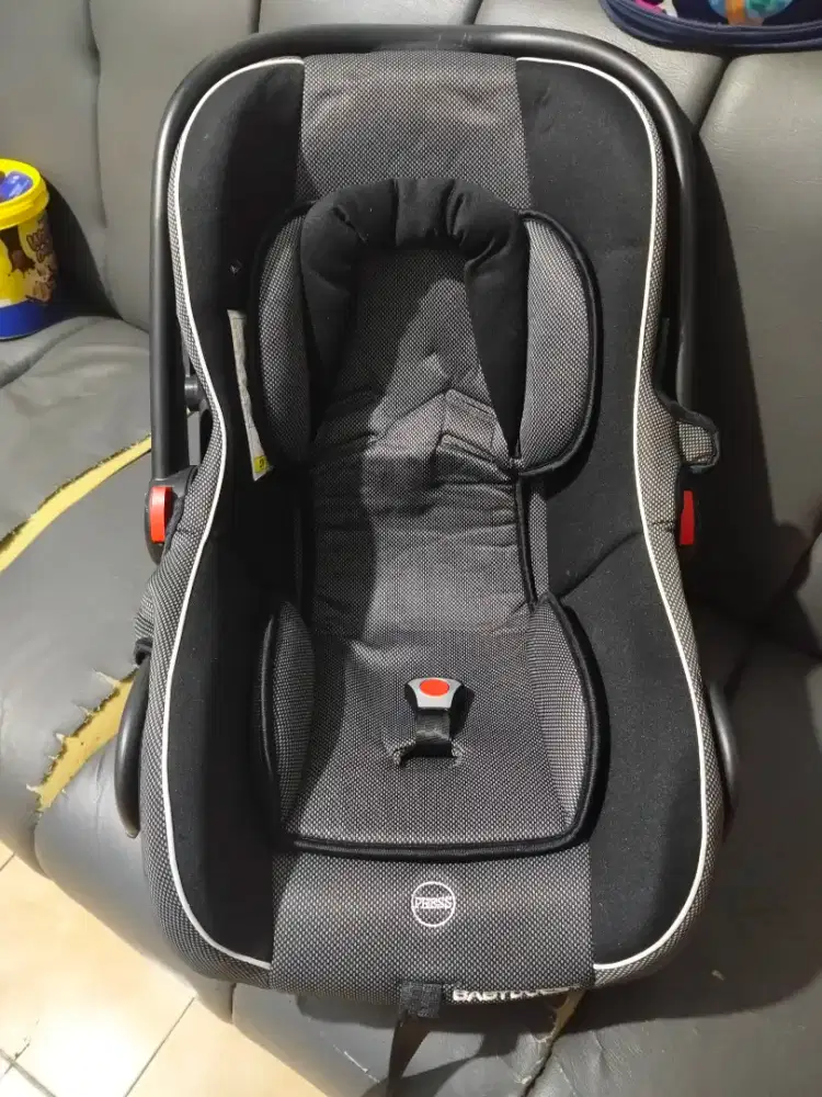 CARSEAT BABYDOES