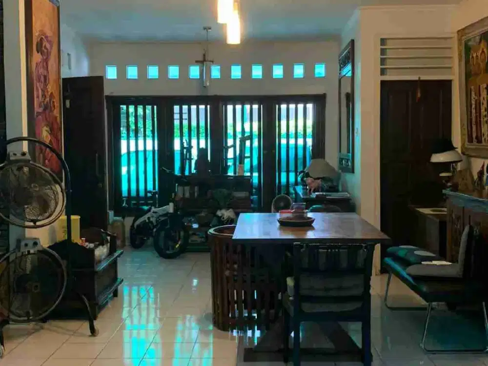 rumah lama 1½ lantai komplek bintaro sektor 1 ,pesanggrahan jakarta selatan