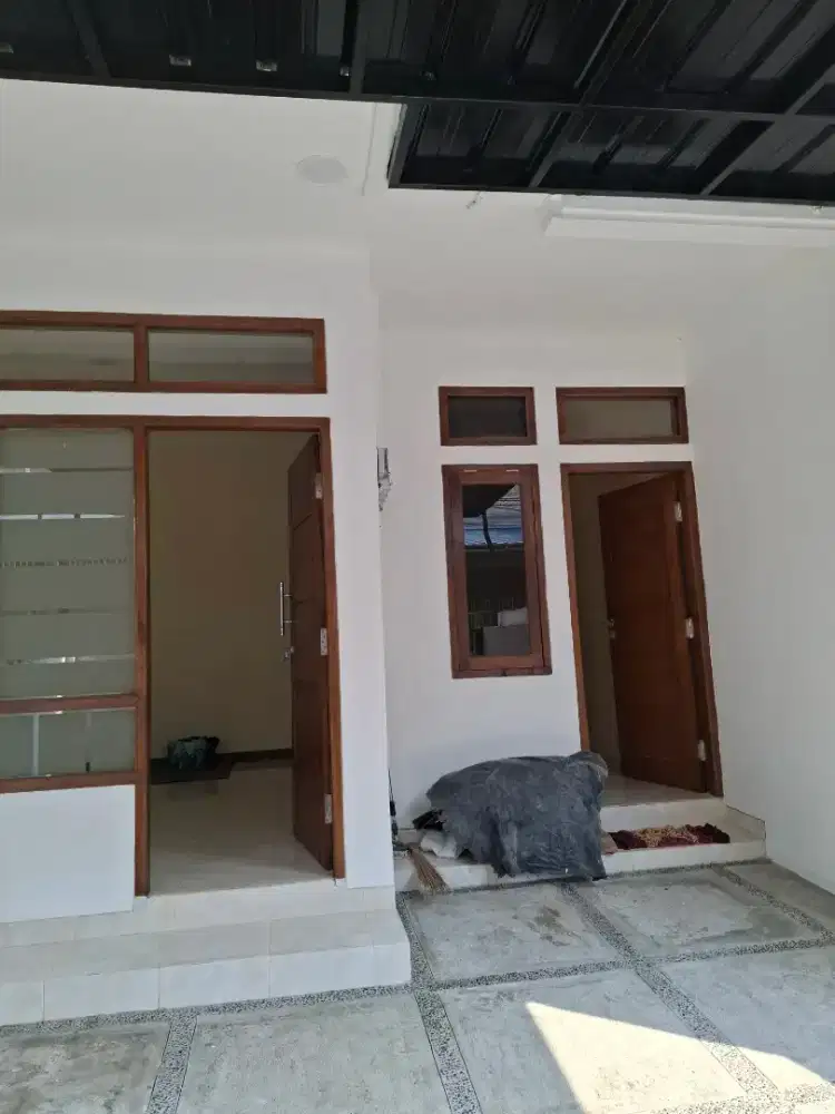 Disewakan  di kontrakan rumah lantai 2 dgn 3 kamar
