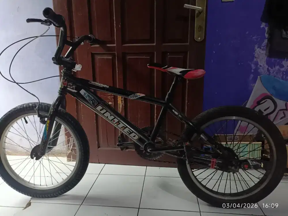 Sepeda anak ukuran 20