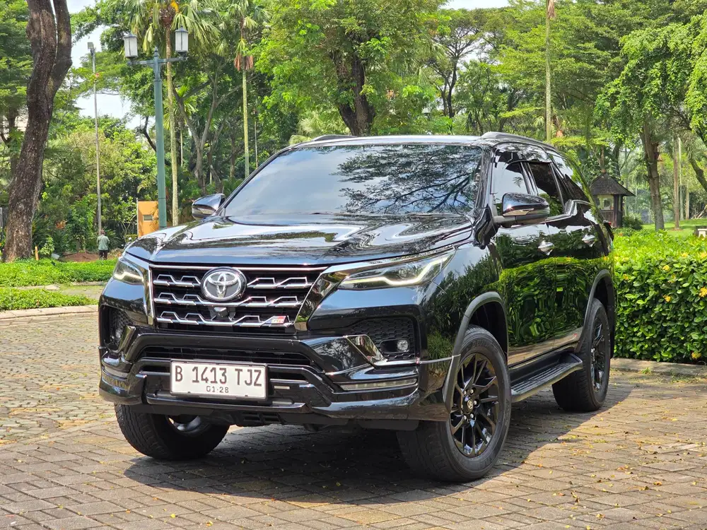 TDP 45.JT|FULL ORI| FORTUNER GR SPORT 2.8 AT 2023 NIK'2022 HITAM !!