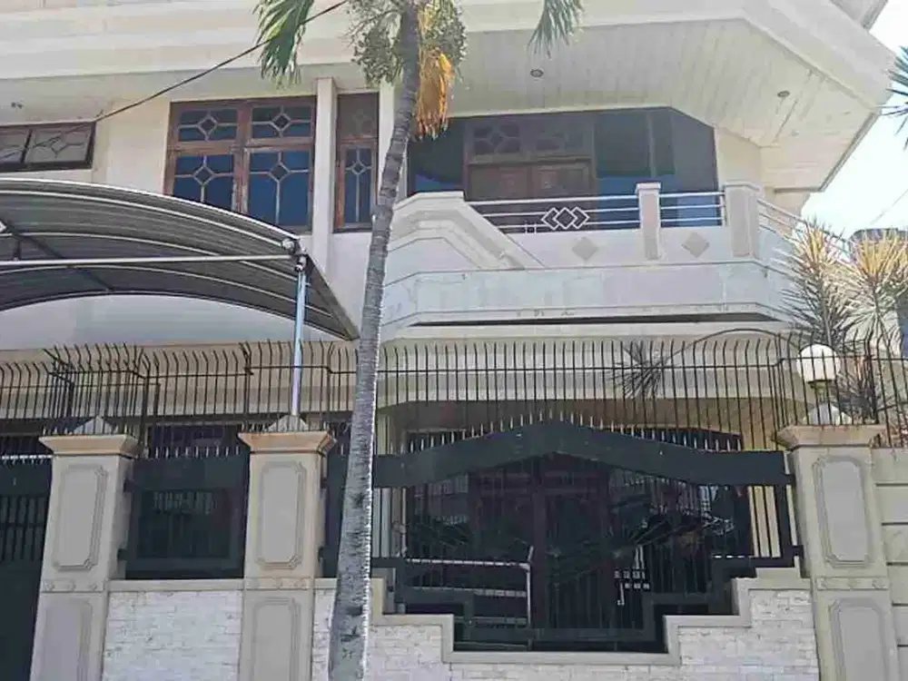 RUMAH BESAR MEGAH DARMO PERMAI DEKAT MALL PAKUWON