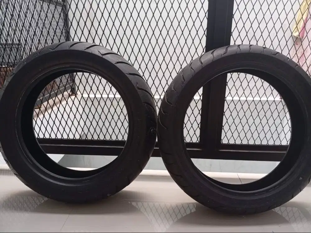 Ban Dunlop XMAX 2025, 120/70-15 (depan) dan 140/70-14 (belakang)