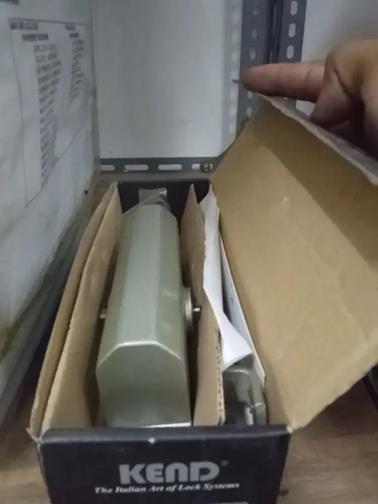 Jual door closer pintu