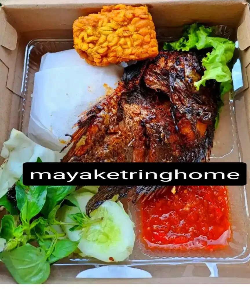 Aneka nasi kotak dengan harga bervariasi